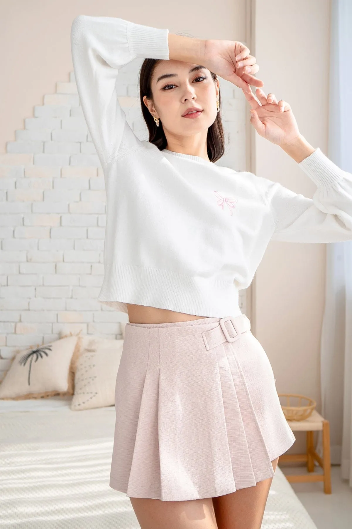 ALLURE RIBBON SWEATER IN WHITE