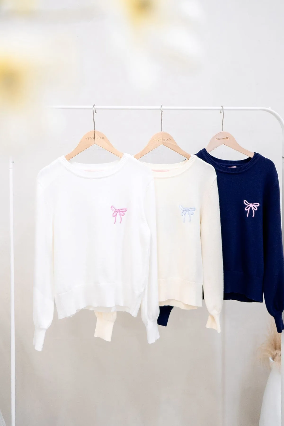 ALLURE RIBBON SWEATER IN WHITE