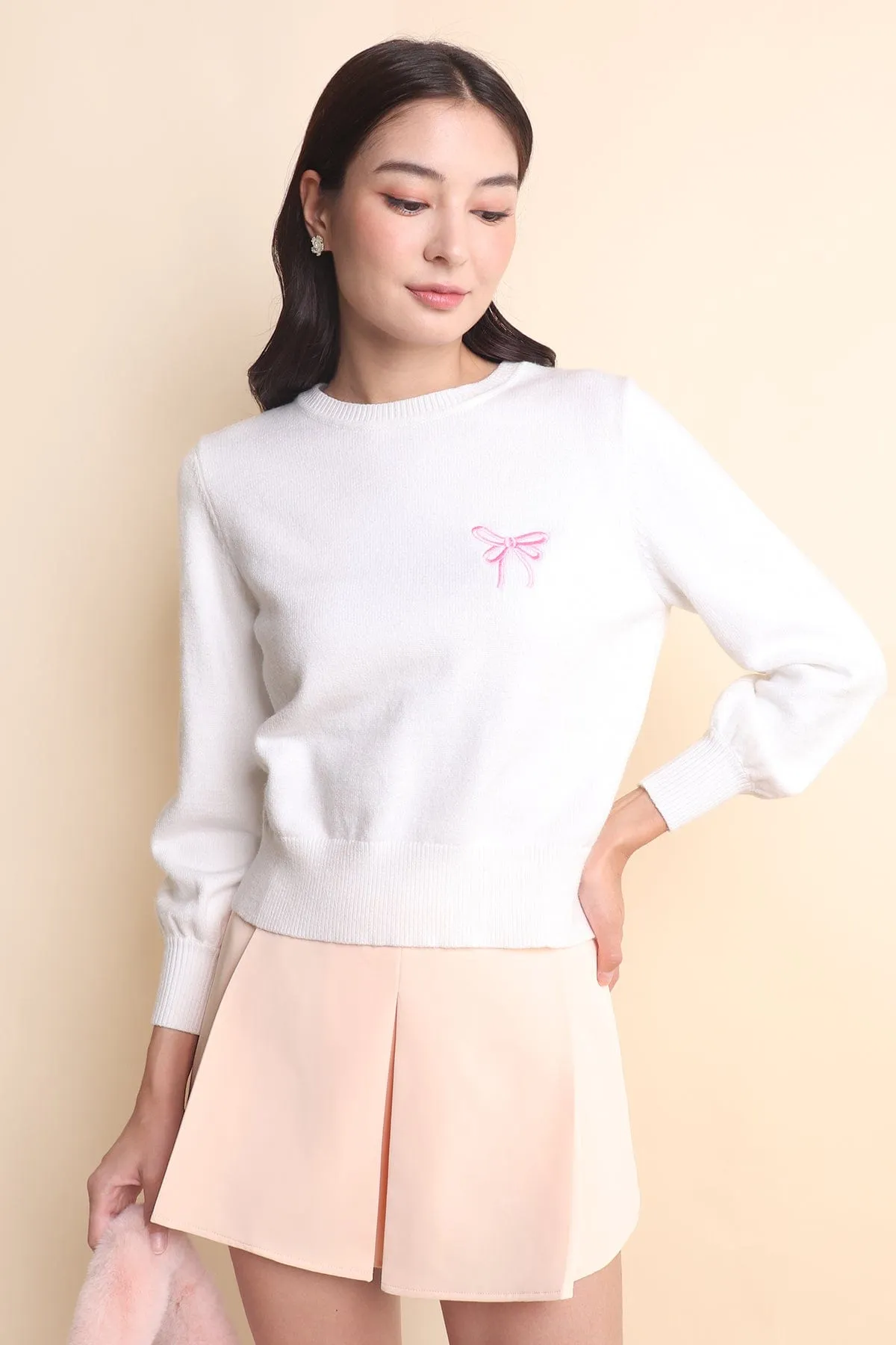 ALLURE RIBBON SWEATER IN WHITE