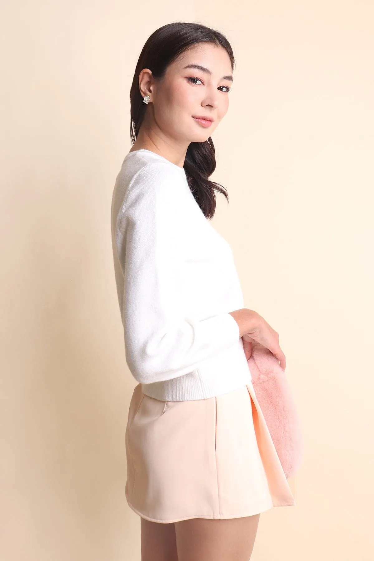 ALLURE RIBBON SWEATER IN WHITE