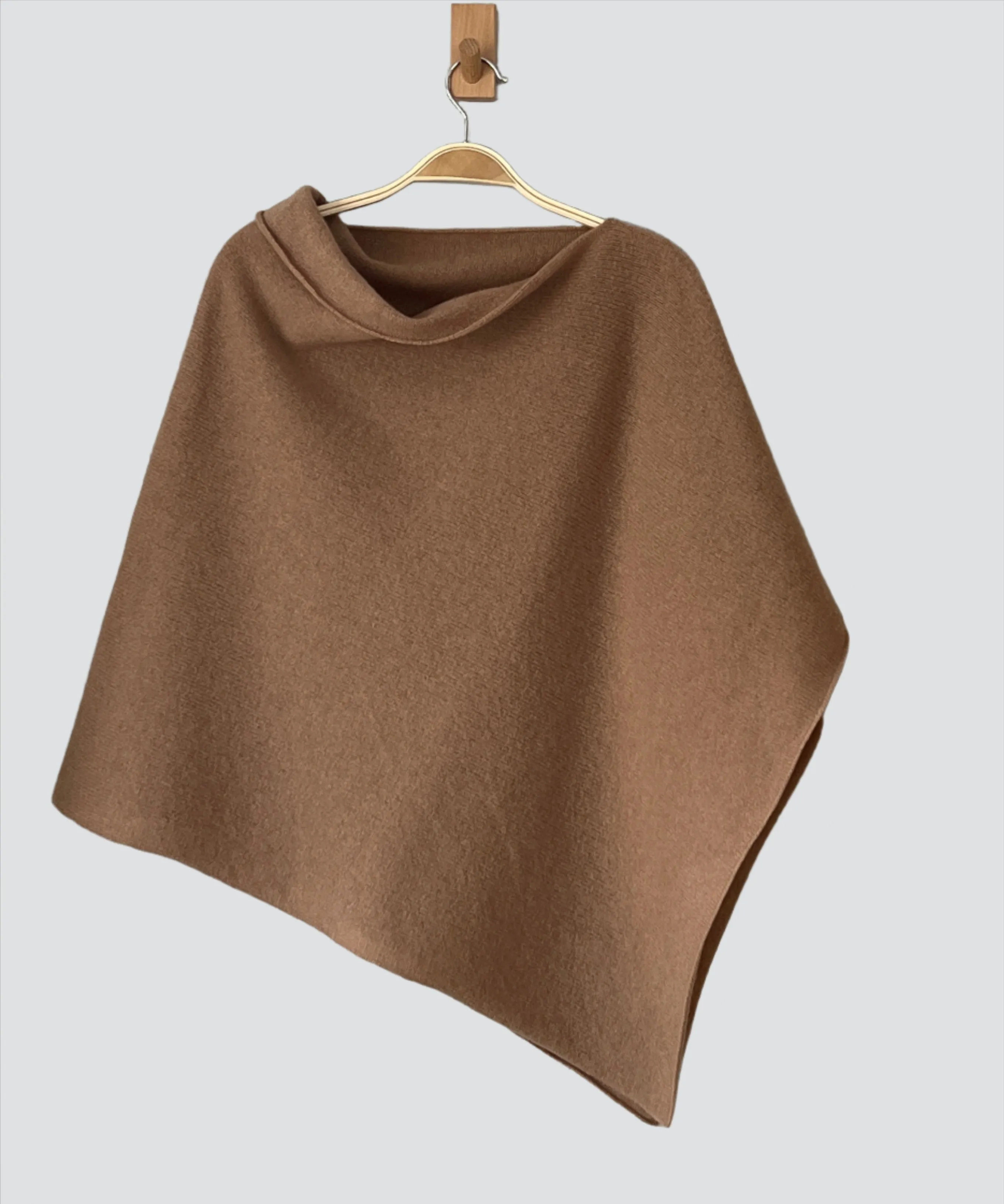 Poncho Soft Merino Lambswool Camel Brown